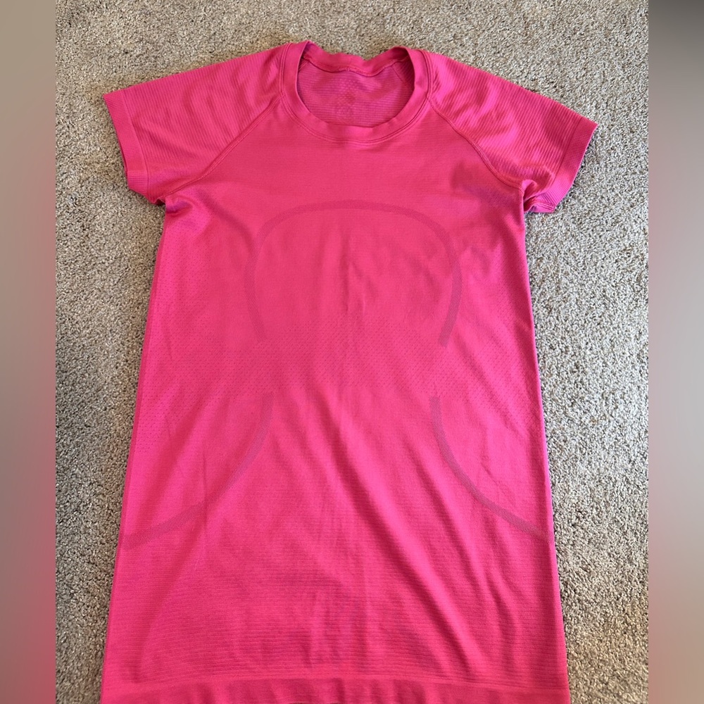 Lululemon Swiftly Tech Short Sleeve
